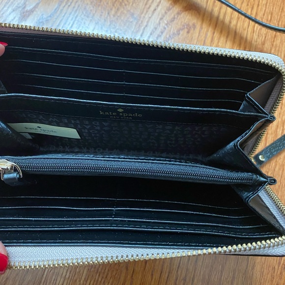 Kate Spade Bag with Wallet - Picture 7 of 7